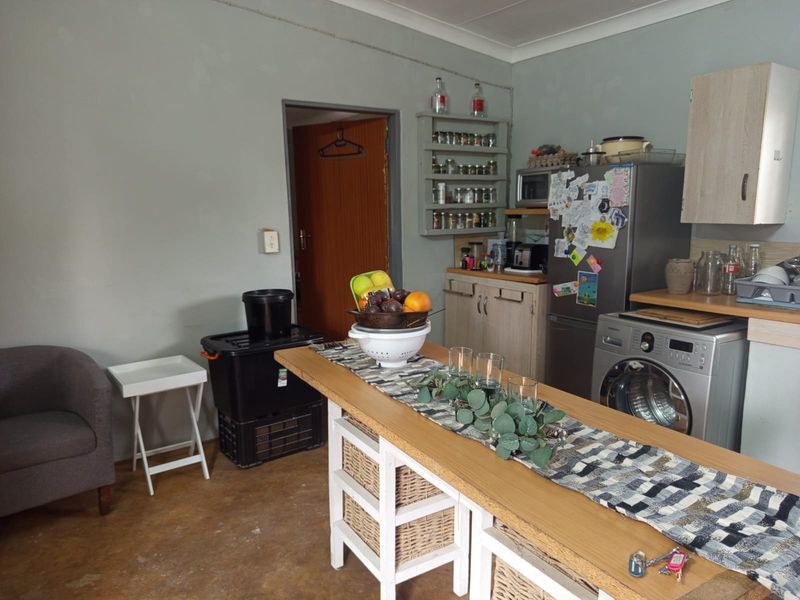 The canvas is yours - Photo 3