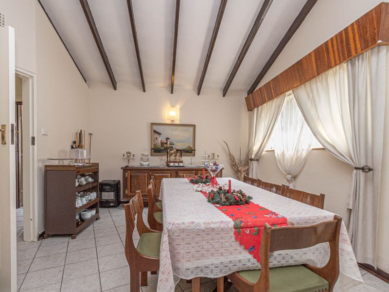 Family Home with Guest Suite & Sustainable Features - Photo 3