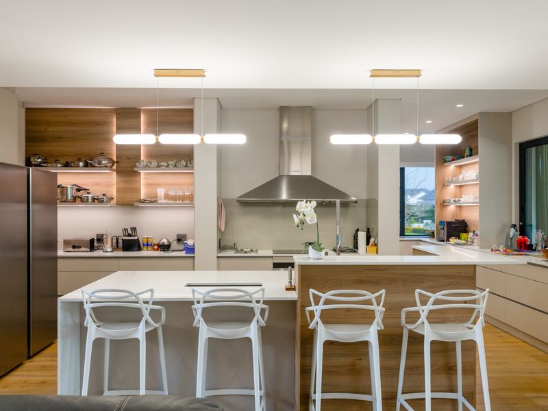 Experience Unrivaled Elegance in This Exquisite Luxury Residence - Photo 3