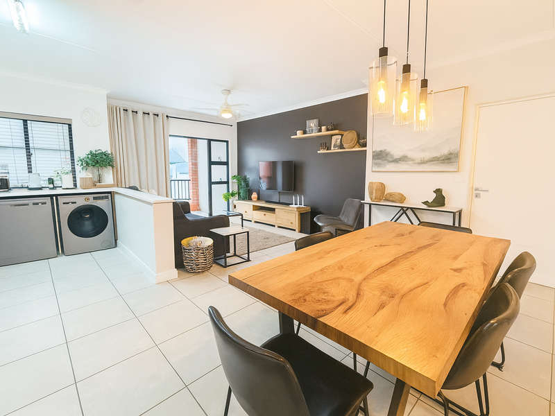 Phenomenal 2 Bedroom Apartment Apartment in Ballito Central - Photo 4