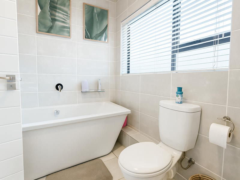 Phenomenal 2 Bedroom Apartment Apartment in Ballito Central - Photo 5