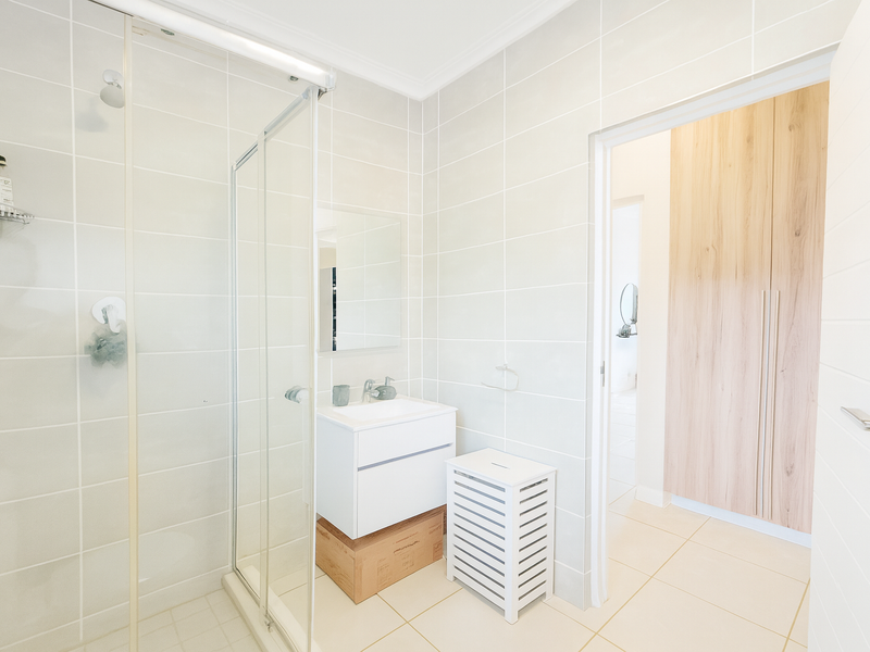 Phenomenal 2 Bedroom Apartment Apartment in Ballito Central - Photo 10