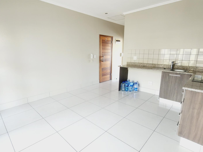 For Sale , 1 Bedroom Apartment at Seasons Court, Umhlanga Ridge - Photo 6