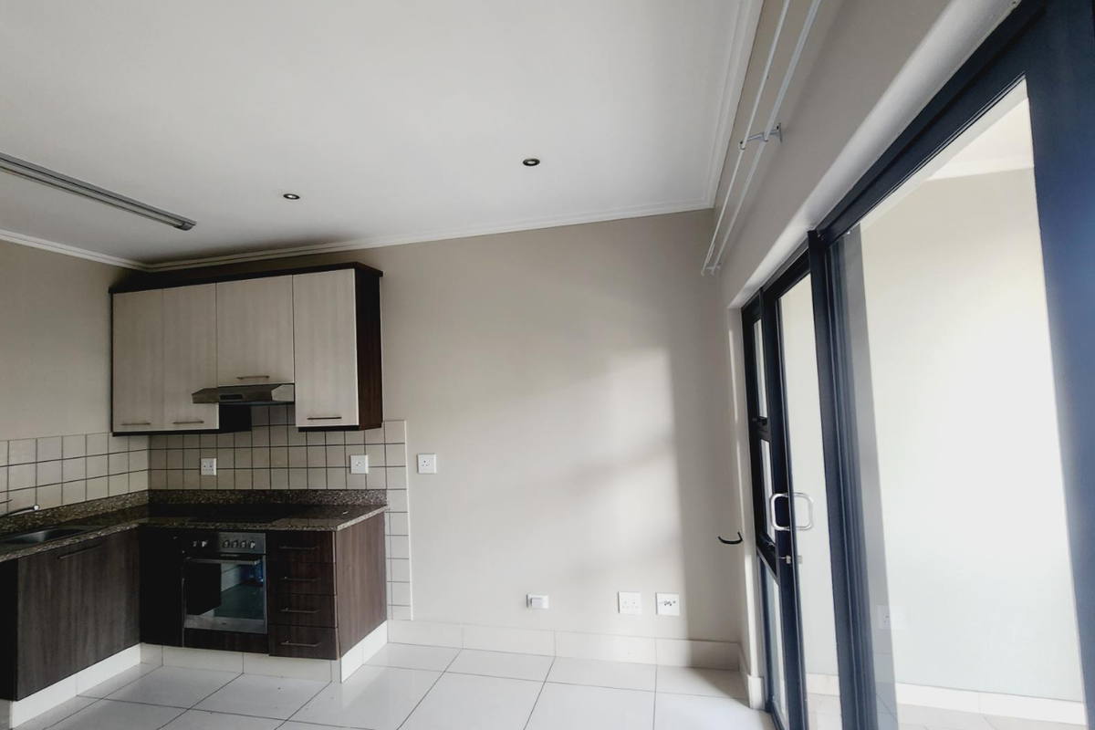 For Sale , 1 Bedroom Apartment at Seasons Court, Umhlanga Ridge - Photo 3