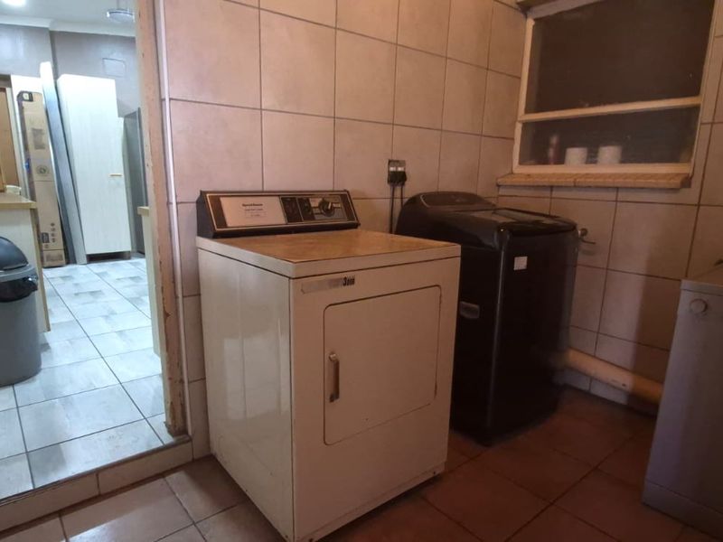 Spacious family home Brenthurst - Photo 4