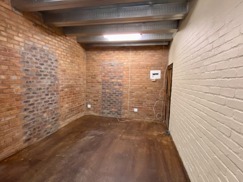 1 BEDROOM APARTMENT TO LET - Photo 3