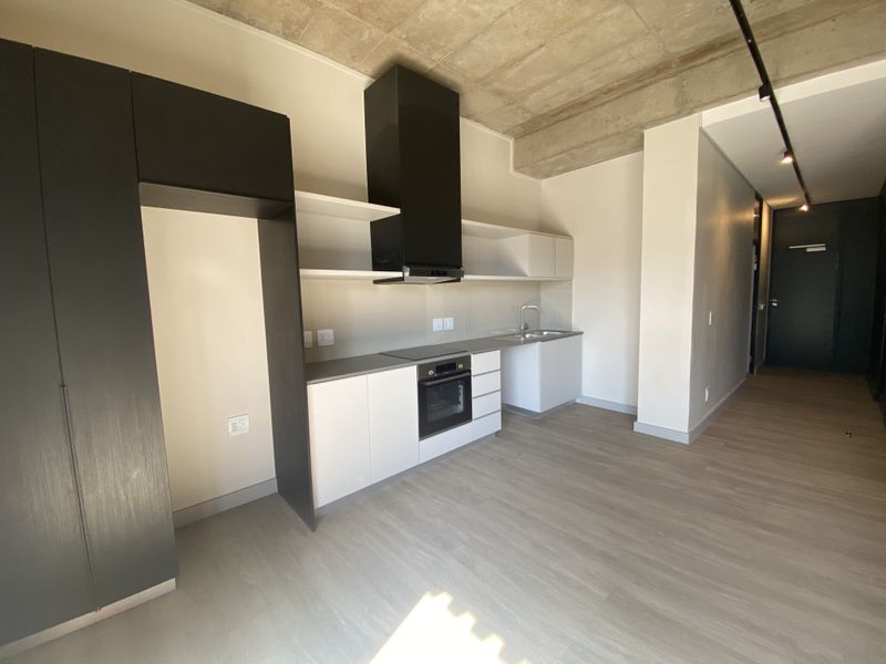 Modern Elegance in the Heart of Sandton – 1-Bedroom Apartment for Sale at The Lineal - Photo 3