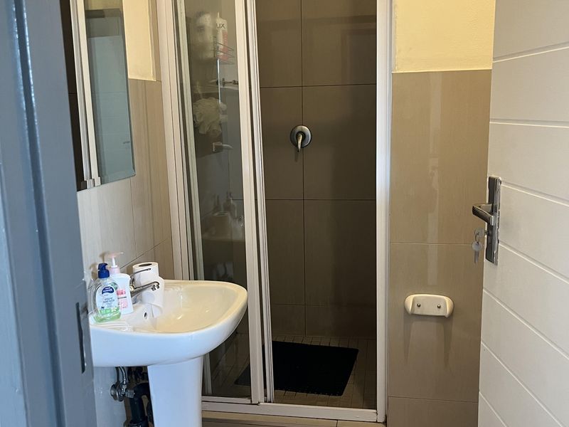 Duplex Rental Monthly In Witbank - Photo 10