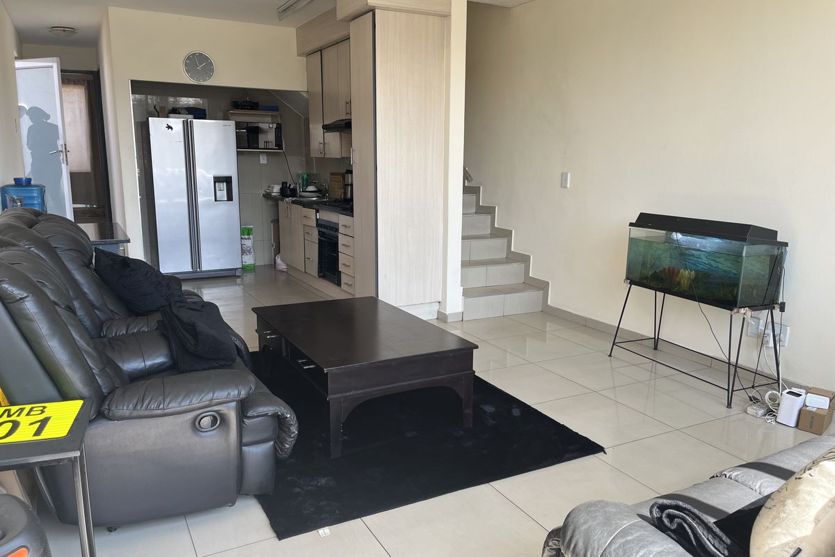 Duplex Rental Monthly In Witbank - Photo 3