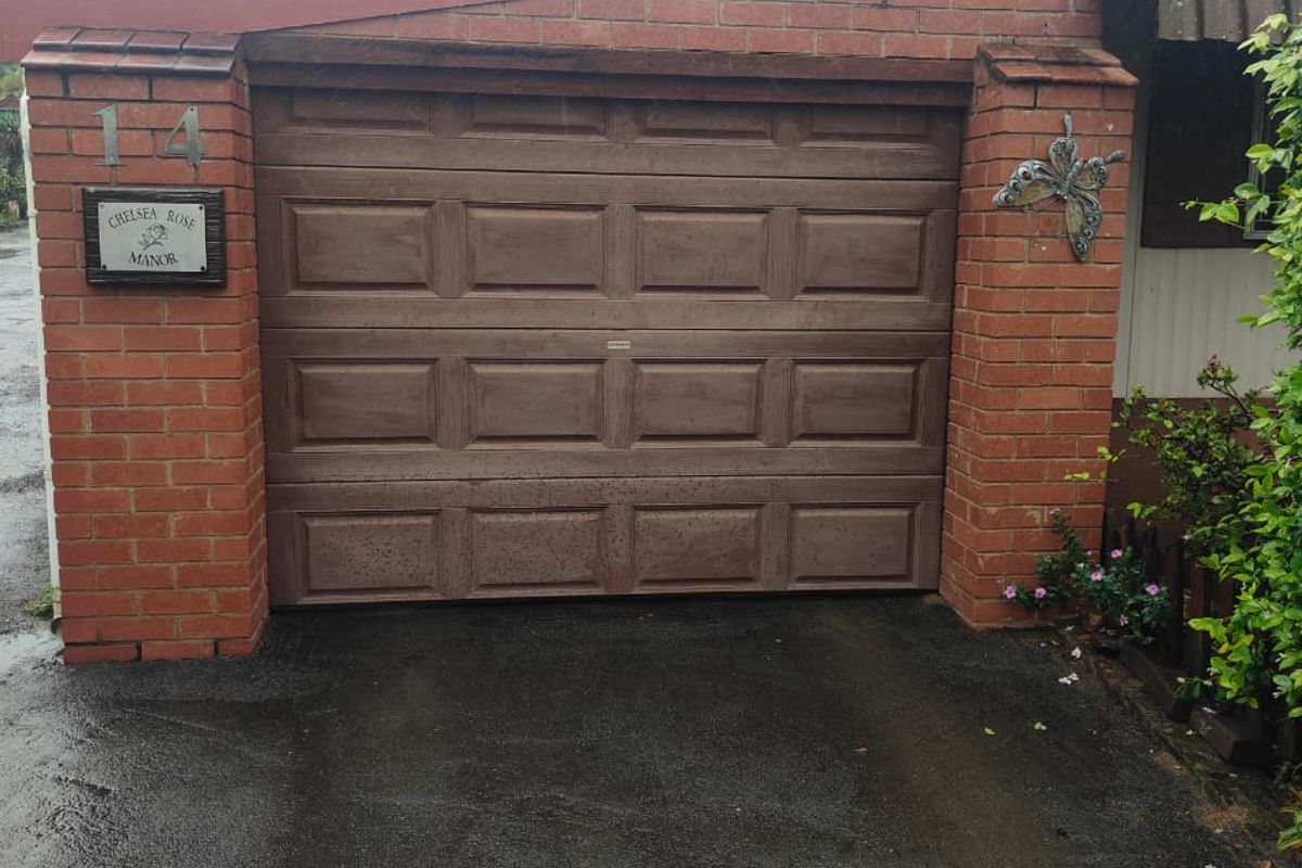 PRICE REDUCED - IMMACULATE UNIT FOR SALE - A REAL GEM - Photo 5