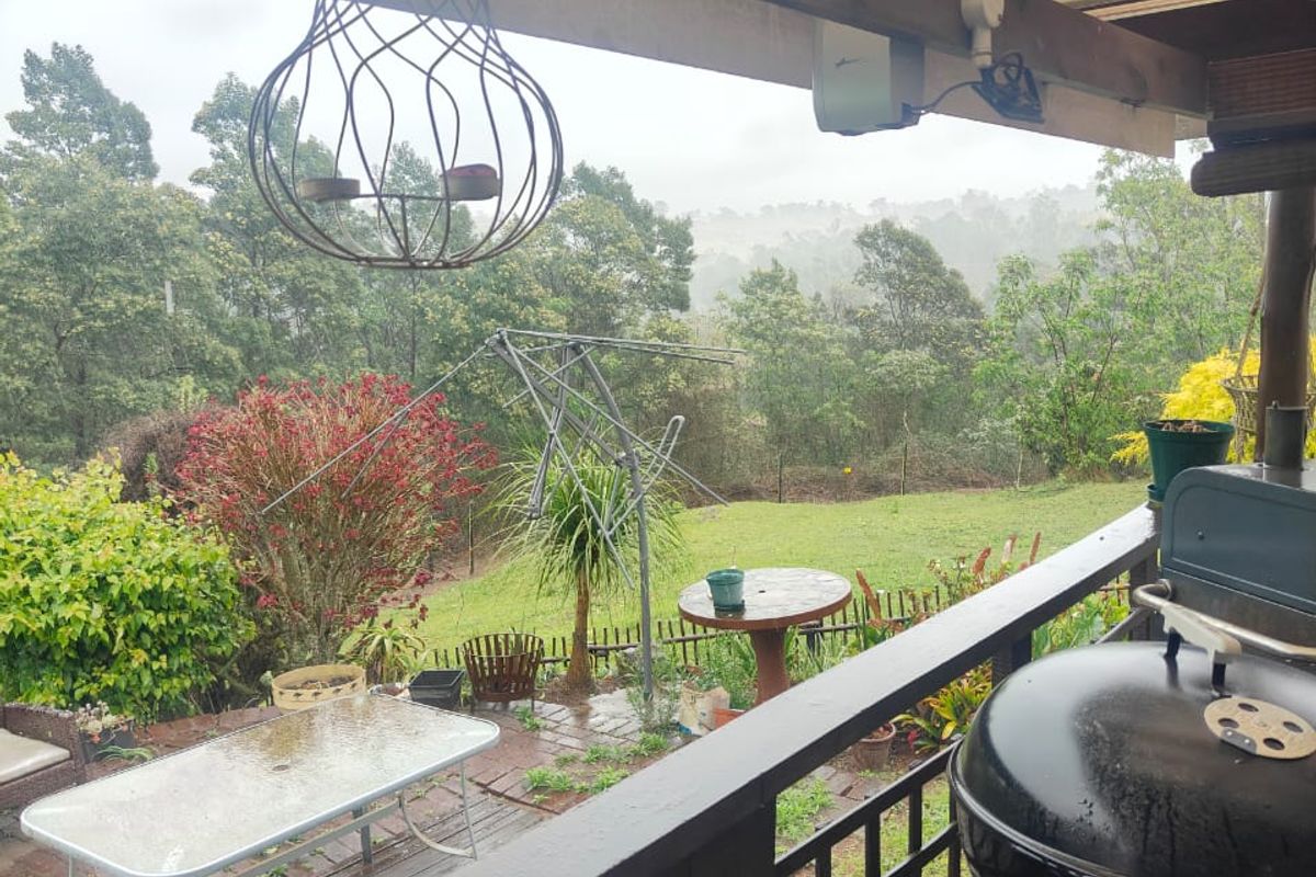 PRICE REDUCED - IMMACULATE UNIT FOR SALE - A REAL GEM - Photo 2