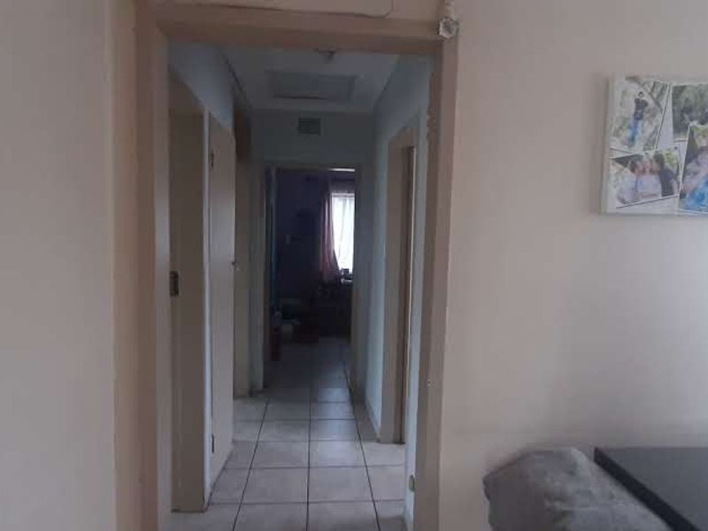 SOLAR POWERED HOME! - Photo 6