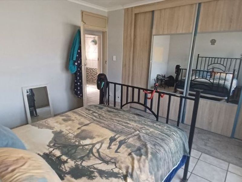 SOLAR POWERED HOME! - Photo 7