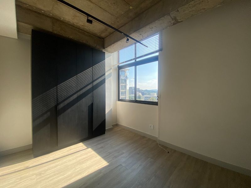 Luxury Meets Convenience – 1-Bedroom Apartment at The Lineal, Sandton - Photo 6