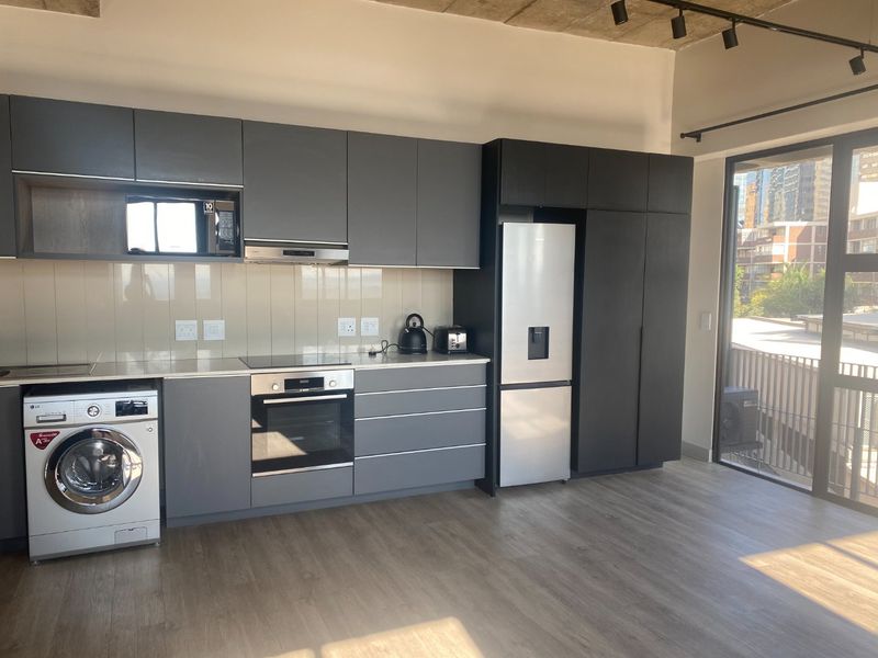 Luxury Meets Convenience – 1-Bedroom Apartment at The Lineal, Sandton - Photo 3