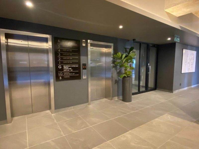 Luxury Meets Convenience – 1-Bedroom Apartment at The Lineal, Sandton - Photo 7