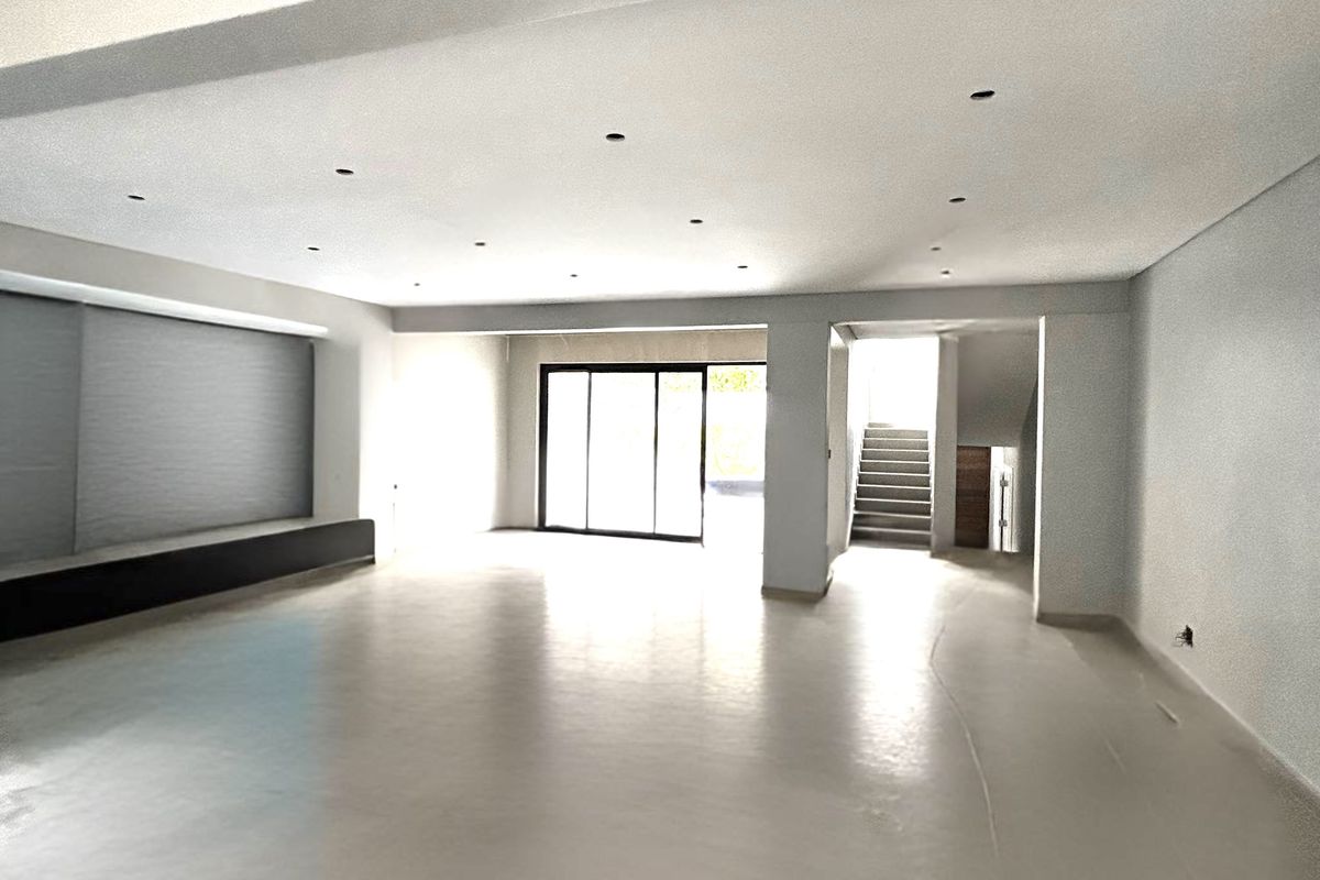 Beyond outstanding 3/4 bed - 4 GARAGED HOME !! - Photo 5