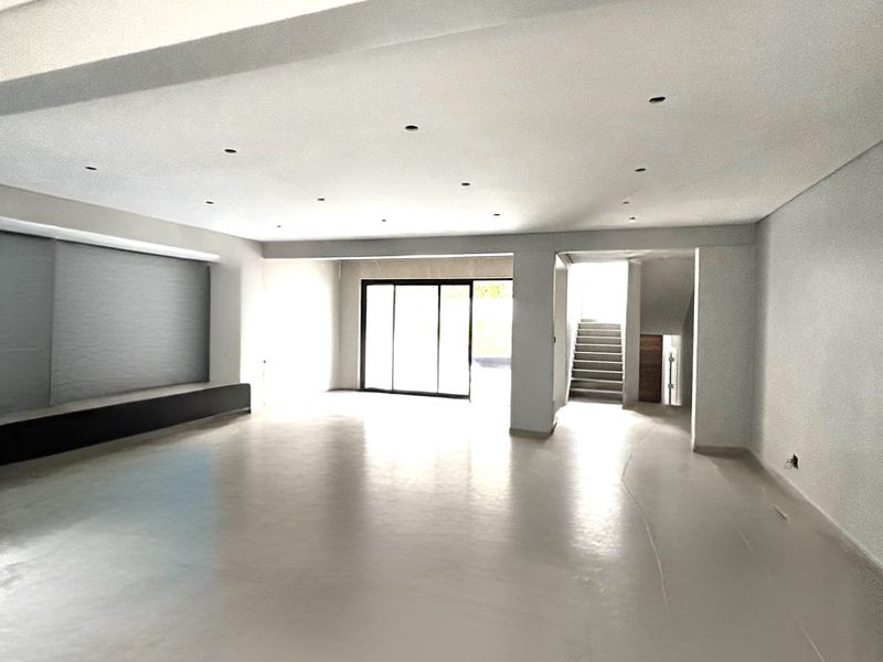 Beyond outstanding 3/4 bed - 4 GARAGED HOME !! - Photo 5