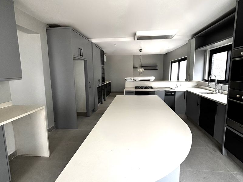 Beyond outstanding 3/4 bed - 4 GARAGED HOME !! - Photo 8