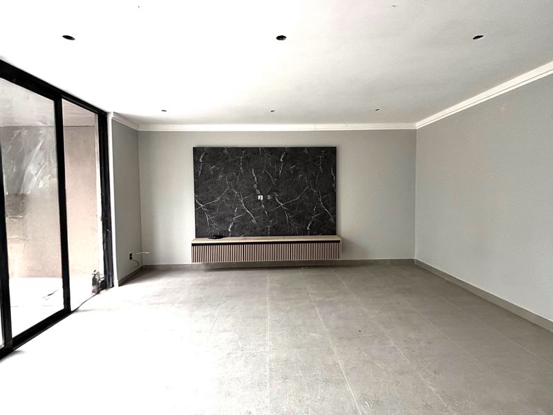 Beyond outstanding 3/4 bed - 4 GARAGED HOME !! - Photo 6