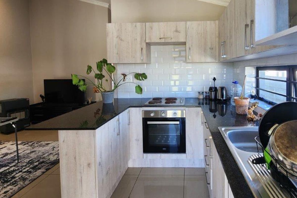 PARSONS VLEI 2 BED 1 BATH TOWNHOUSE FOR SALE - Photo 2