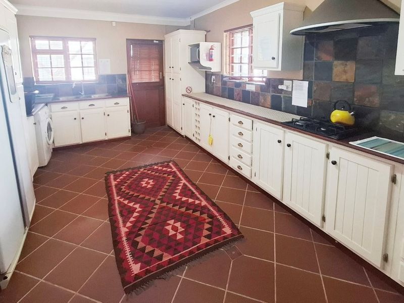 COLCHESTER FURNISHED 3 BED 3 BATH + GARDEN COTTAGE AVAILABLE FOR RENT - Photo 9