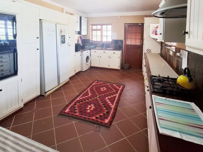COLCHESTER FURNISHED 3 BED 3 BATH + GARDEN COTTAGE AVAILABLE FOR RENT - Photo 8