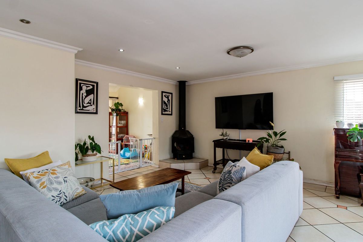 3 Bed House in Newlands - Photo 3