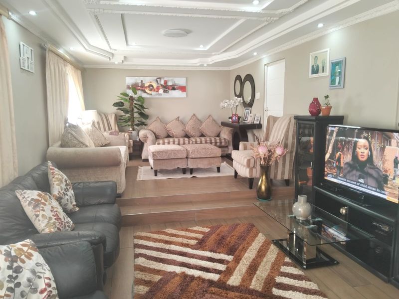 MOTHERWELL 4 BEDROOM 2 BATHROOM HOUSE FOR SALE - Photo 4