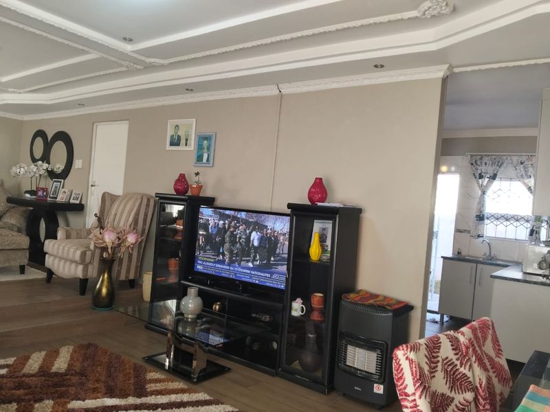 MOTHERWELL 4 BEDROOM 2 BATHROOM HOUSE FOR SALE - Photo 5