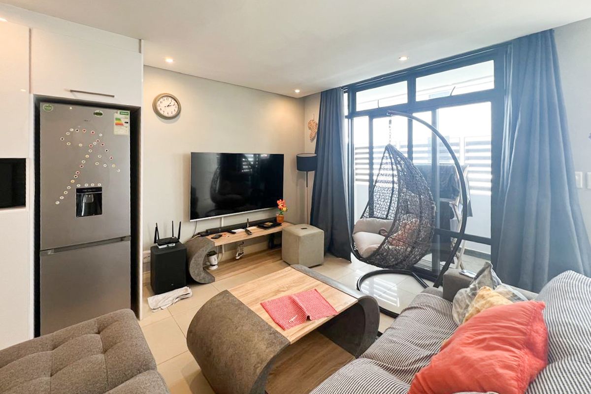 One Bed Beauty, in the heart of Big Bay. - Photo 3