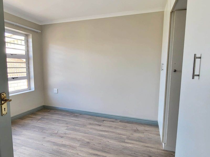 MODERN UNIT IN RETIREMENT VILLAGE WITH FRAIL CARE - Photo 7