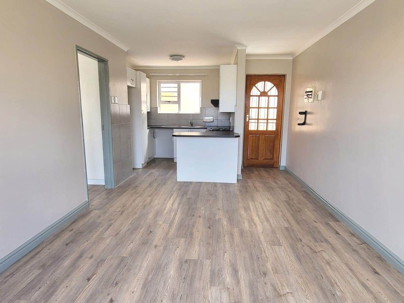 MODERN UNIT IN RETIREMENT VILLAGE WITH FRAIL CARE - Photo 2