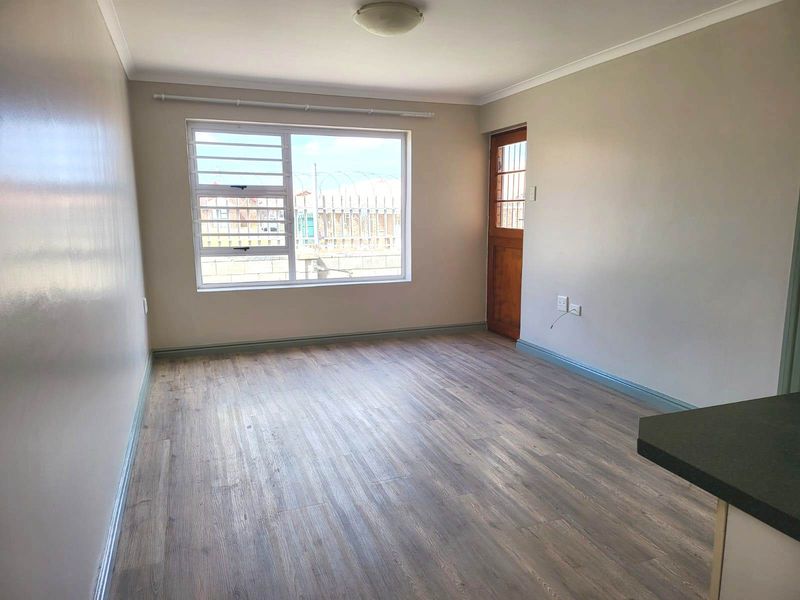 MODERN UNIT IN RETIREMENT VILLAGE WITH FRAIL CARE - Photo 3