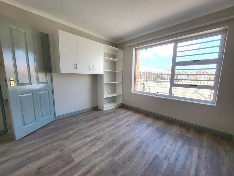 MODERN UNIT IN RETIREMENT VILLAGE WITH FRAIL CARE - Photo 5