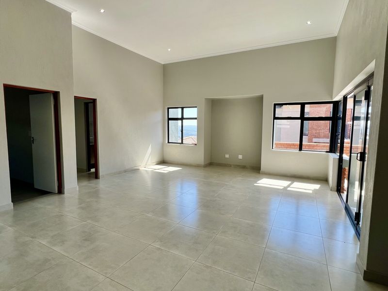 Brand New Modern Four-Bedroom Family Home – All En Suite – Prime Location - Photo 8