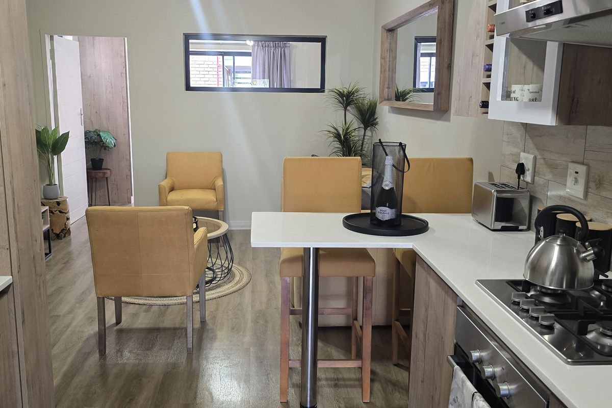 Apartment For Sale In Pretoria - Photo 2