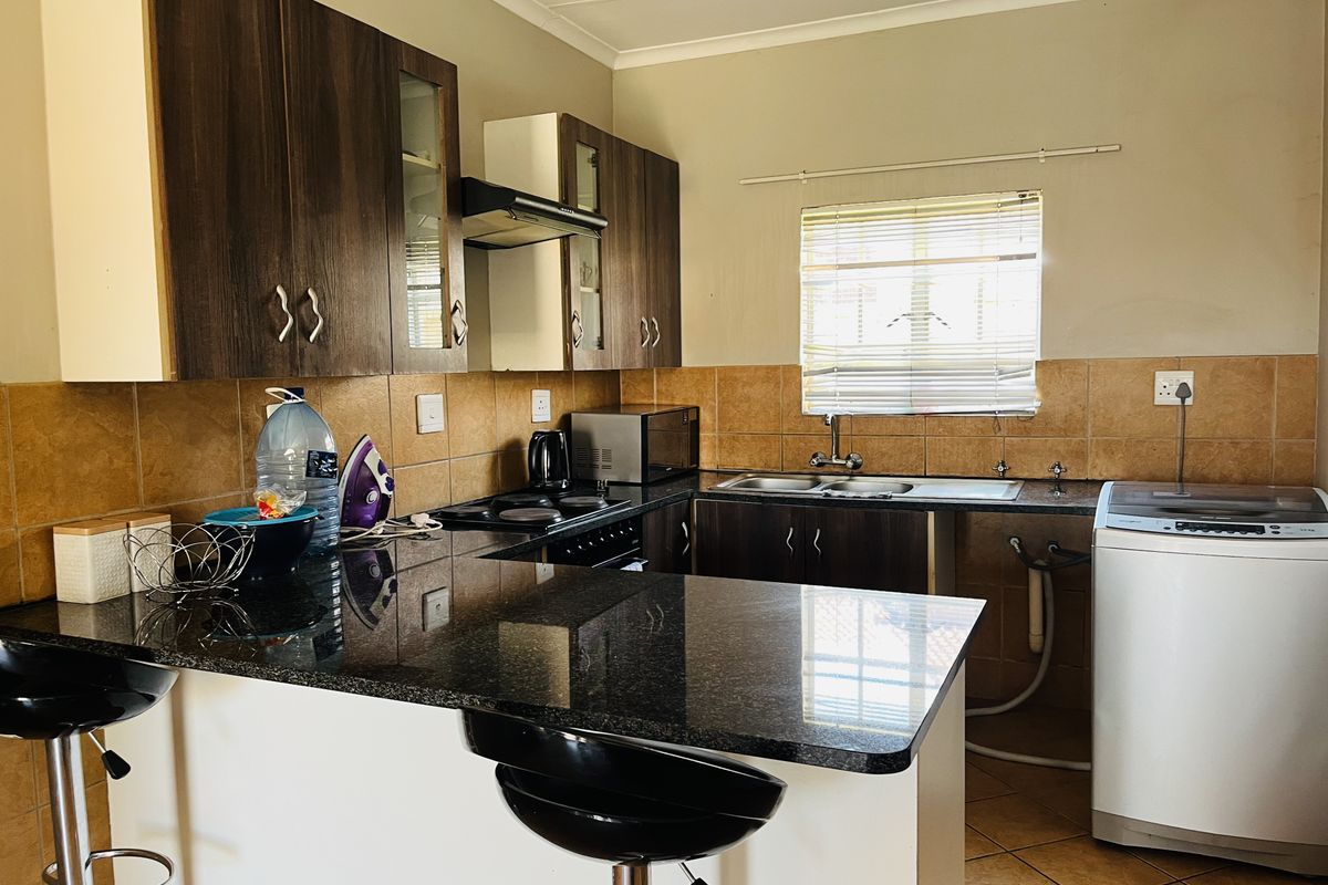 House Rental Monthly In Witbank - Photo 2