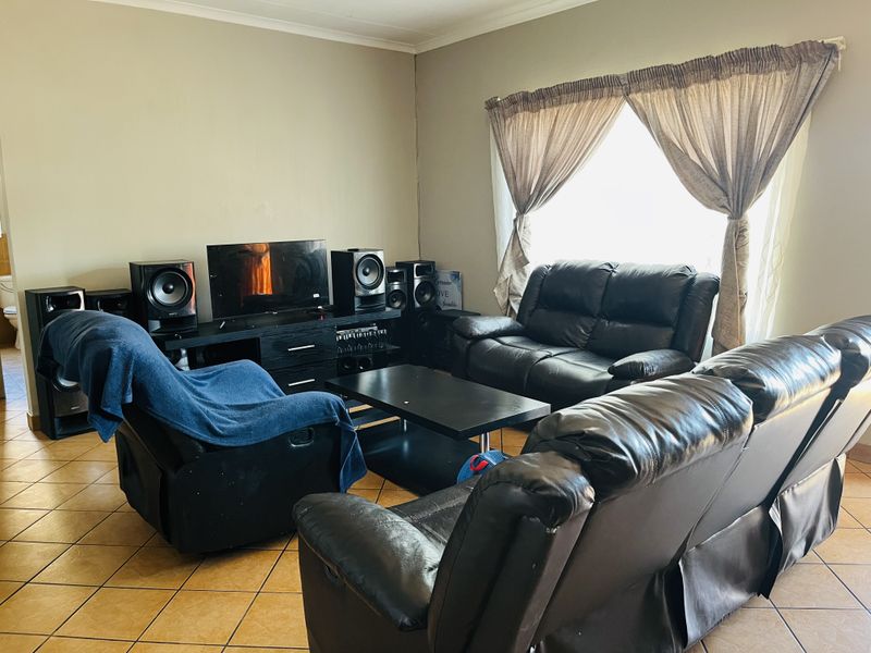 House Rental Monthly In Witbank - Photo 5