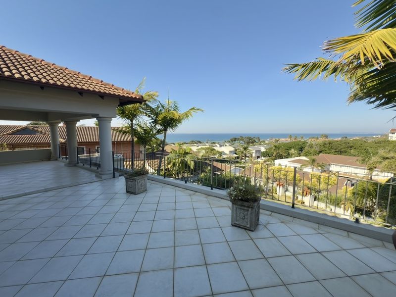 Amazing 5 bedroom house with ocean views - Photo 5