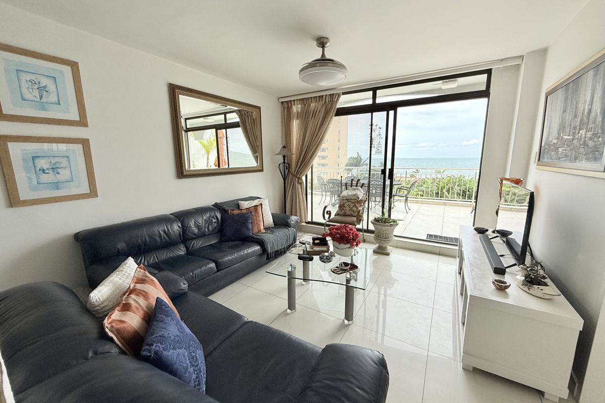 Charming 3 bedroom apartment with amazing sea views - Photo 3