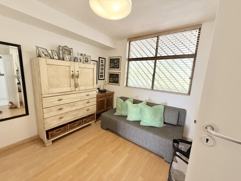 Charming 3 bedroom apartment with amazing sea views - Photo 10