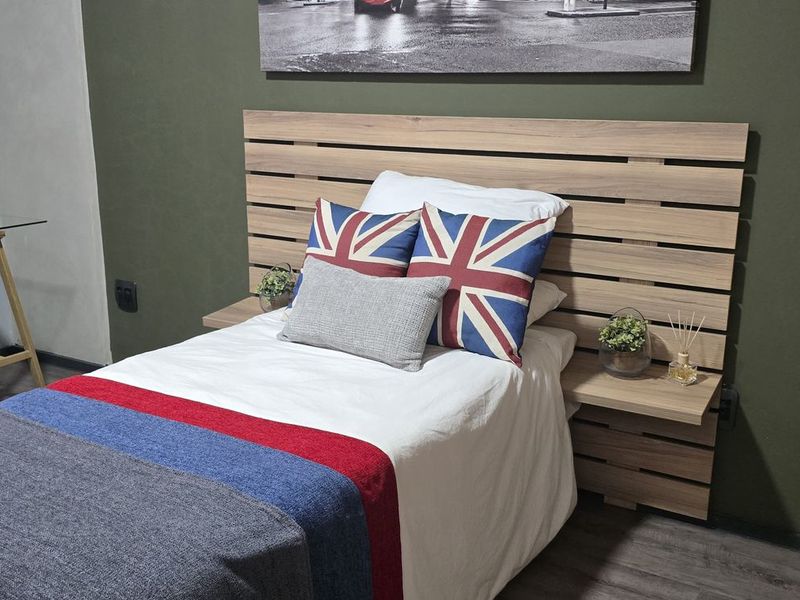 PRIME INVESTMENT OPPORUNITY IN MENLO PARK - Photo 8