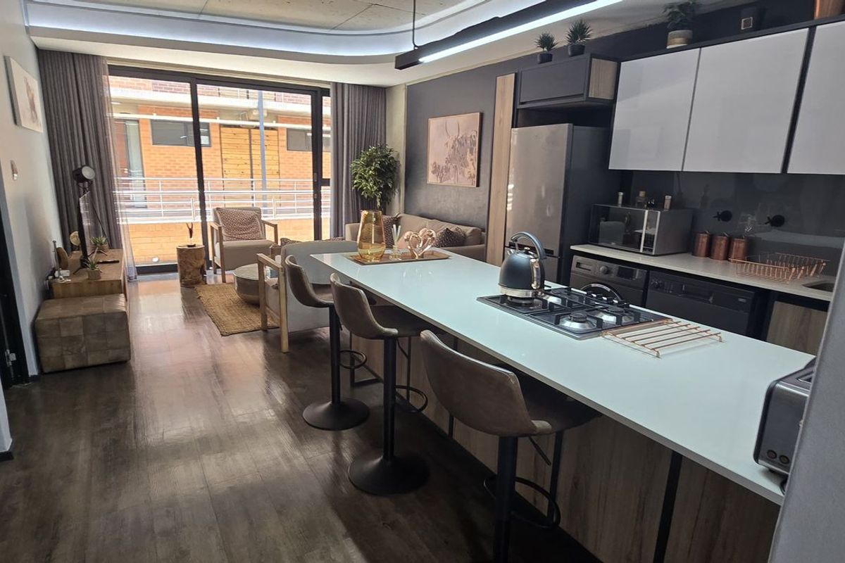 PRIME INVESTMENT OPPORUNITY IN MENLO PARK - Photo 2