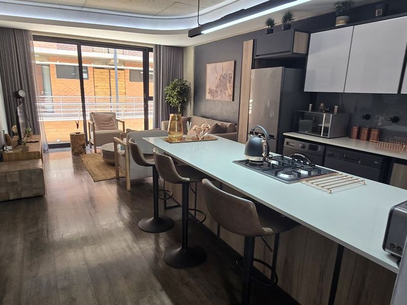 PRIME INVESTMENT OPPORUNITY IN MENLO PARK - Photo 2