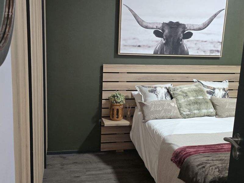 PRIME INVESTMENT OPPORUNITY IN MENLO PARK - Photo 5