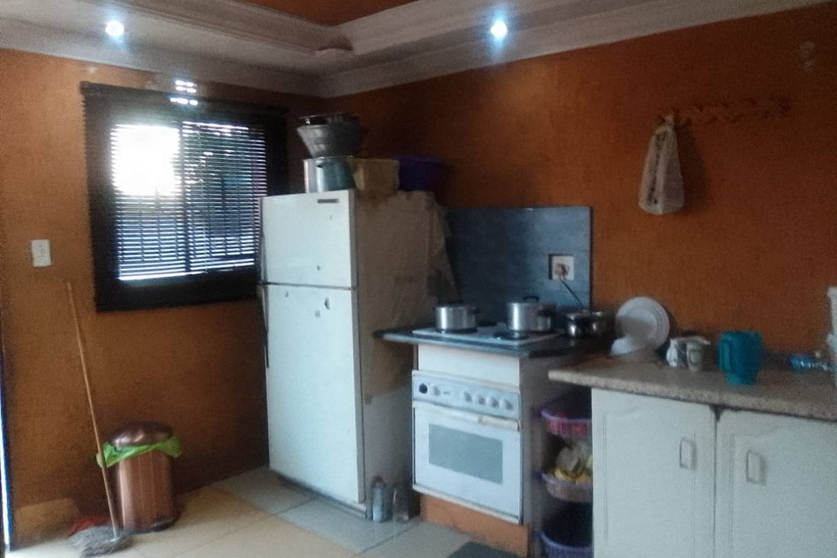 Lovely 2 bedroom RDP home for sale in Devland ext 35 - Photo 5