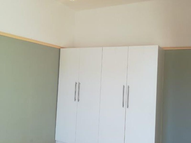 3 BED APARTMENT WITH GARAGE FOR SALE - Photo 7