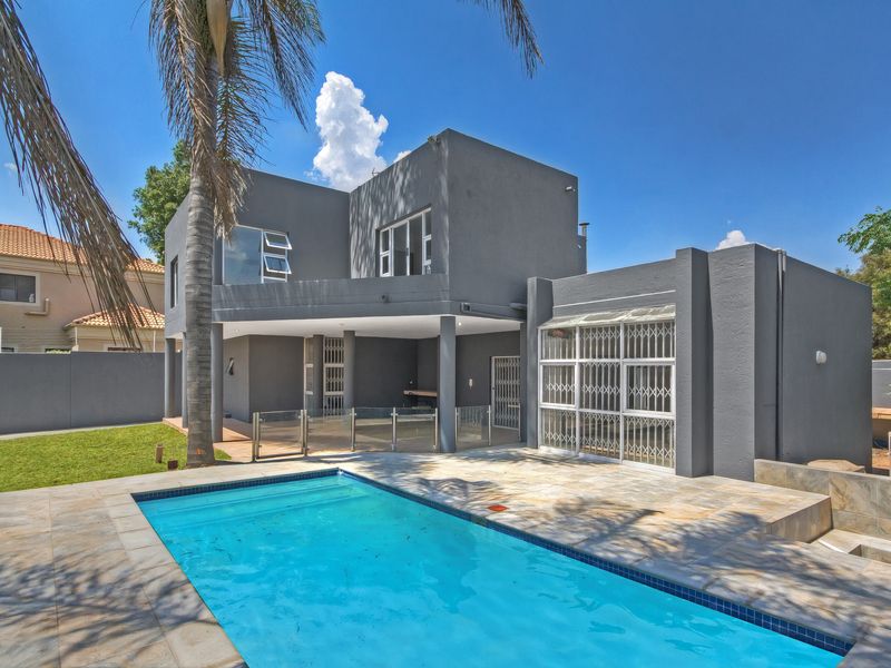 INCREDIBLE  5/6 BEDROOM HOME IN Morningside home or OPPORTUNITY - Photo 3