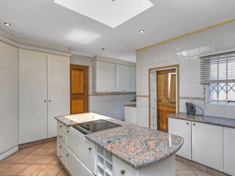 INCREDIBLE  5/6 BEDROOM HOME IN Morningside home or OPPORTUNITY - Photo 10